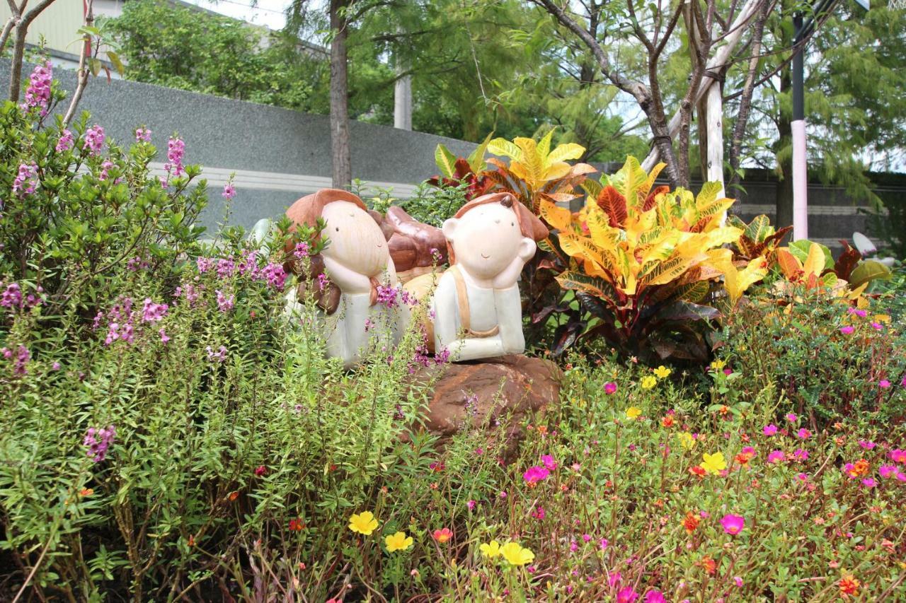 Yilan Pine Villa Homestay Lotung Kültér fotó